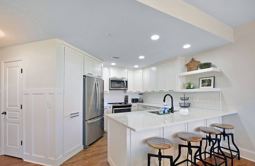 Saint Simons Island Condo | St. Simons Grand 307 - Panoramic Oceanfront Resort