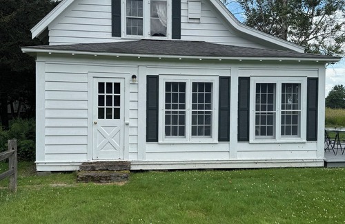 Westport Cottage | Stable Properties -Three bedroom "Court" Cottage With Marvelous Views