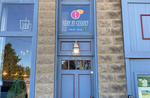 Batesville Apartment | Stay in Crozet Train Suite in Downtown Crozet