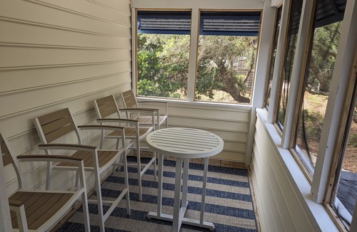 Southern Shores House | Stay near Outer Banks Beaches - just a quick stroll away