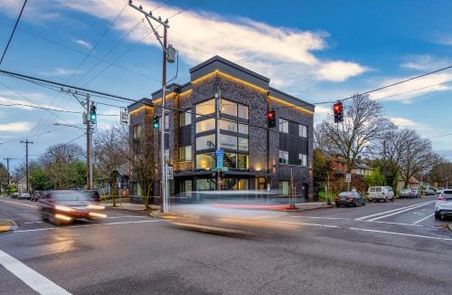 Humboldt Apartment | Stay Portland - Stylish Luxe Suite N Williams & Alberta Districts