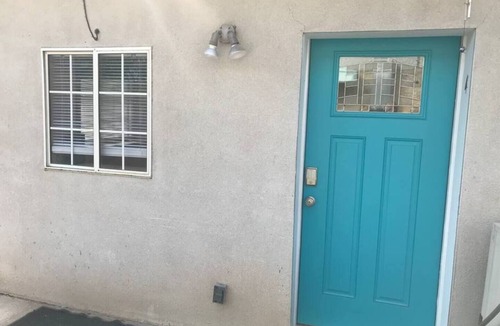 Alamedan Valley Apartment | Studio apartment located in the North Valley