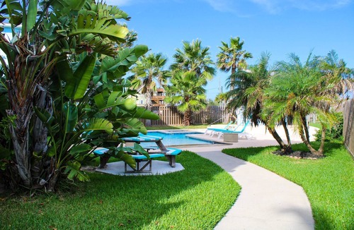 Old Town Condo | Studio Condo in Town, Near Beach, Shared Pool and Hot Tub