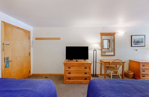 West End Apartment | Studio flat ∙ 4 guests