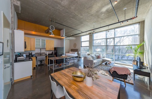 The Gulch Apartment | Studio Loft in Downtown Nashville!