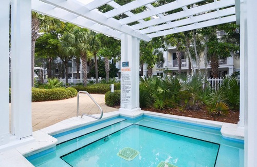 Baytowne Wharf House | Studio Unit ~ Kitchenette ~ Bayside Resort ~ Resort Pool