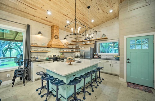 Blanco House | Stunning Blanco Home w/Direct River Access!