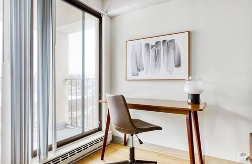 Mid-Cambridge Apartment | Stunning Central Square 2BR near Central Square T stop, by Blueground