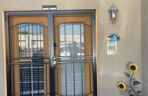 Mesilla Apartment | STUNNING Jacuzzi Studio