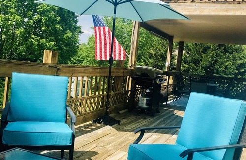 Byrdstown House | Stunning Lake House with view of Dale Hollow lake