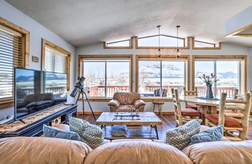 Apple Valley House | Stunning Utah Home 30 Mi to Zion Natl Park