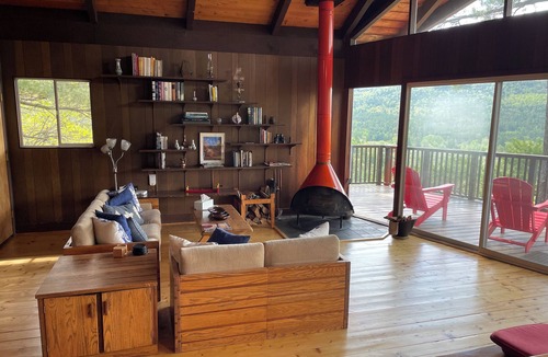 Keene House | Stunning views from house high up on mountain side.