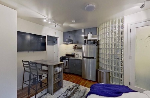 Lower Pacific Heights Apartment | Stylish and Comfortable Studio Garden in Lower Pacific Heights