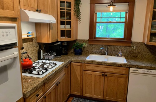 Speer House | Stylish and Comfortable Home in the heart of Denver