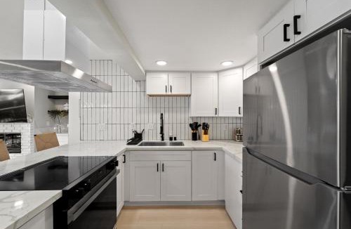 Bay Park Apartment | Stylish & Bright 5 Star Location Ocean View Queen Beds