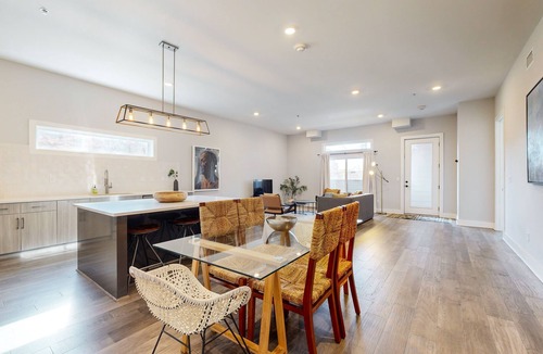 Chestnut Hill Condo | Stylish condo with downtown views & modern amenities near top attractions