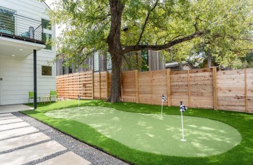 Blackshear-Prospect Hill House | Stylish Eastside Getaway Yard Pool Firepit & Golf Nearby