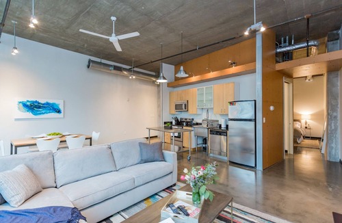 The Gulch Apartment | Stylish Loft 0.7 Miles From Downtown!