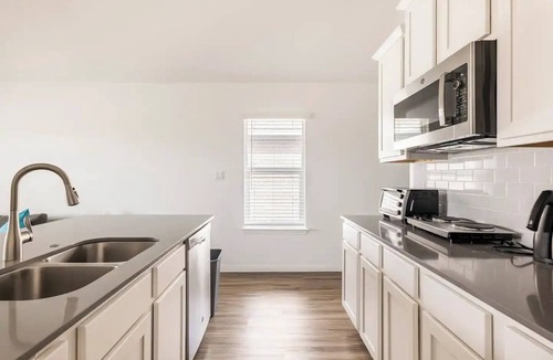Manchaca House | Stylish & Modern Austin Home with Yard & Gated Community Pool