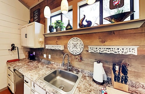 Dripping Springs House | Stylish Zen Cottage at KC Memory Lane
