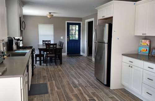 Elkhorn House | Sugar Creek Lake House! - A lakefront paradise since 2009