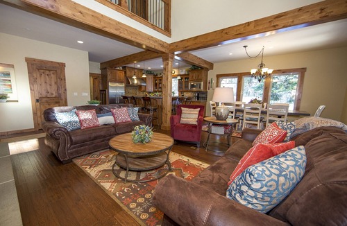 Cle Elum House | Suncadia Home, Sleeps 12, 3Baths, Hot Tub, Bikes, Fire Pit, Pets ok, Open to all