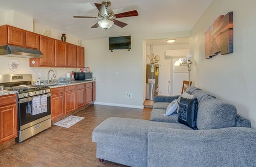 Albuquerque Cottage | Sunlit Albuquerque Retreat: 3 Mi to Old Town!