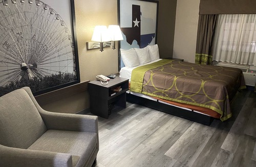 Gainesville Hotel | Super 8 by Wyndham Gainesville TX