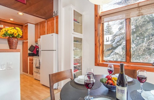 Ketchum Condo | SV102 - Walk to Lifts & Town - Hot Tub & Pool