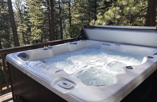 Incline Village House | Tahoe Incline Family Fun House, Man Cave/Game Room, Pool Table & Slot Machines