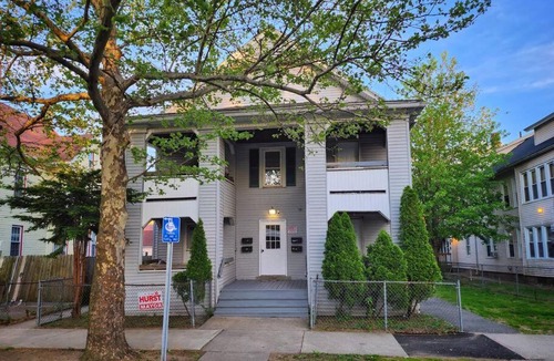 Springfield Apartment | Tastefully furnished repose home