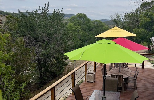 Utopia Cabin | Texas Hill Country getaway in Seco Mountains