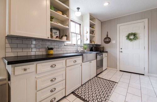 College Station House | The Aggie "Whoop" House! Just Blocks from Texas A&M!