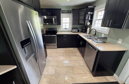 Elk Rapids House | The Bay Breeze. In Village of Elk Rapids. Walk to Festivals, Beach Park & Town