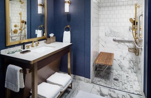 Fitzsimons Hotel | The Benson Hotel & Faculty Club