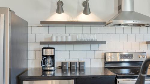 Historic Edgefield Apartment | The Carter by AvantStay Spacious Stay Near Downtown
