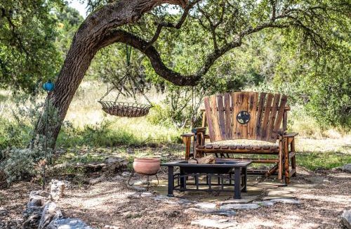 Spring Branch House | The Century Oaks