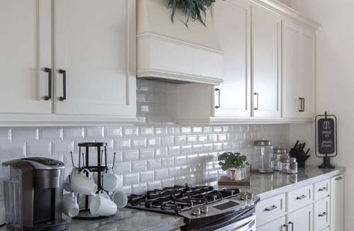 Ledbetter House | The Cottages at Turkey Creek - 'The Big Cottage' - 12 minutes from Round Top!