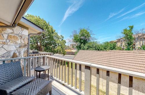 Horseshoe Bay Apartment | The Cove at Horseshoe Bay