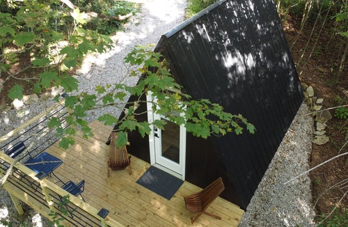 Fountain Run Cabin | The EH Frame with Tree Pod in the woods!