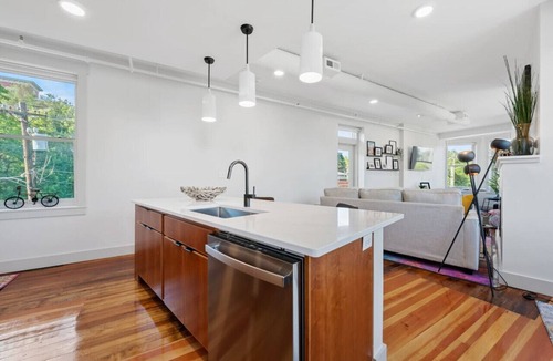 Mount Auburn Apartment | The Flatiron | Views & Amazing Café | Near to ALL