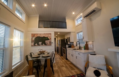 Tracy City Cabin | The Getaway at The Retreat at Deer Lick Falls II