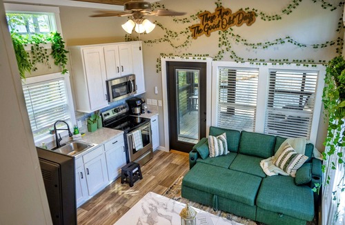 Tracy City Cabin | The Good Old Days at The Retreat at Deer Lick Falls Phase II
