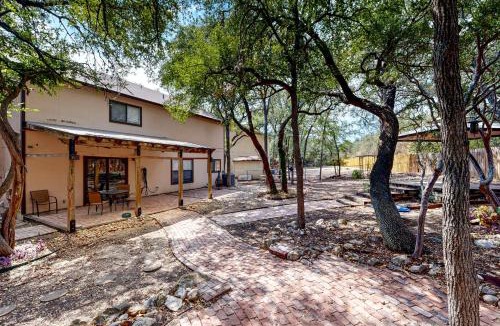 San Antonio House | The Hawk's Nest
