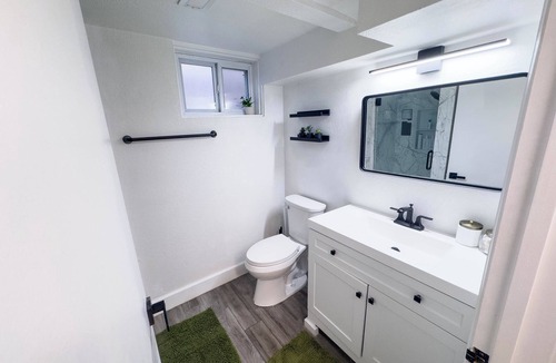 Sunnyside Apartment | The Juniper at Clay House - Charming 1BR Apt in the Heart of Denver