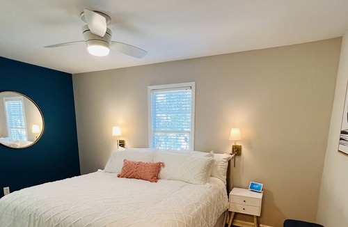 Madison Cottage | The Lotus Cottage 1 bed 1 bath, walking distance to shopping and dining