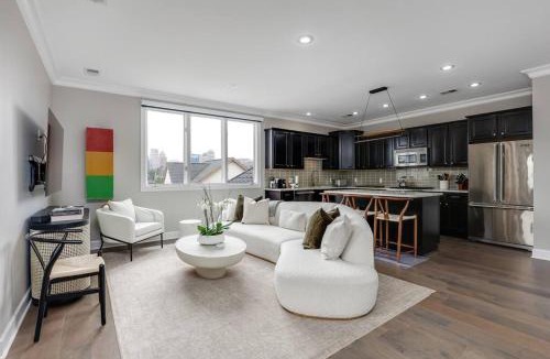 Midtown Apartment | The Lumber Baron's Penthouse 3BR/2.5 BA
