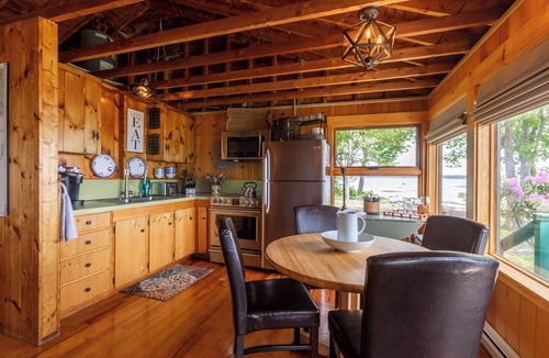 Tenants Harbor Cottage | The Moonlight Cottage: At The Water's Edge With Beaches And Atlantic Views