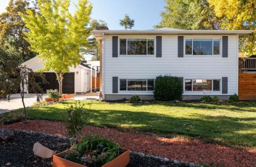 Murray House | The Murray Cottonwood Circle Close to Canyons