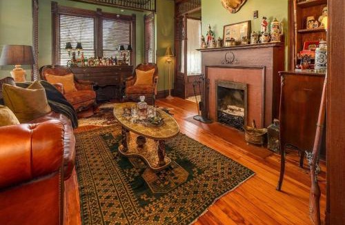 Anna House | The Nook and Key